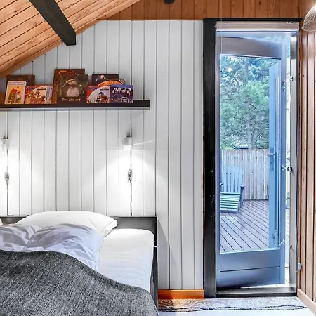 Σπίτι διακοπών Three-bedroom In *
